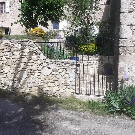 Les Fonts De Baix